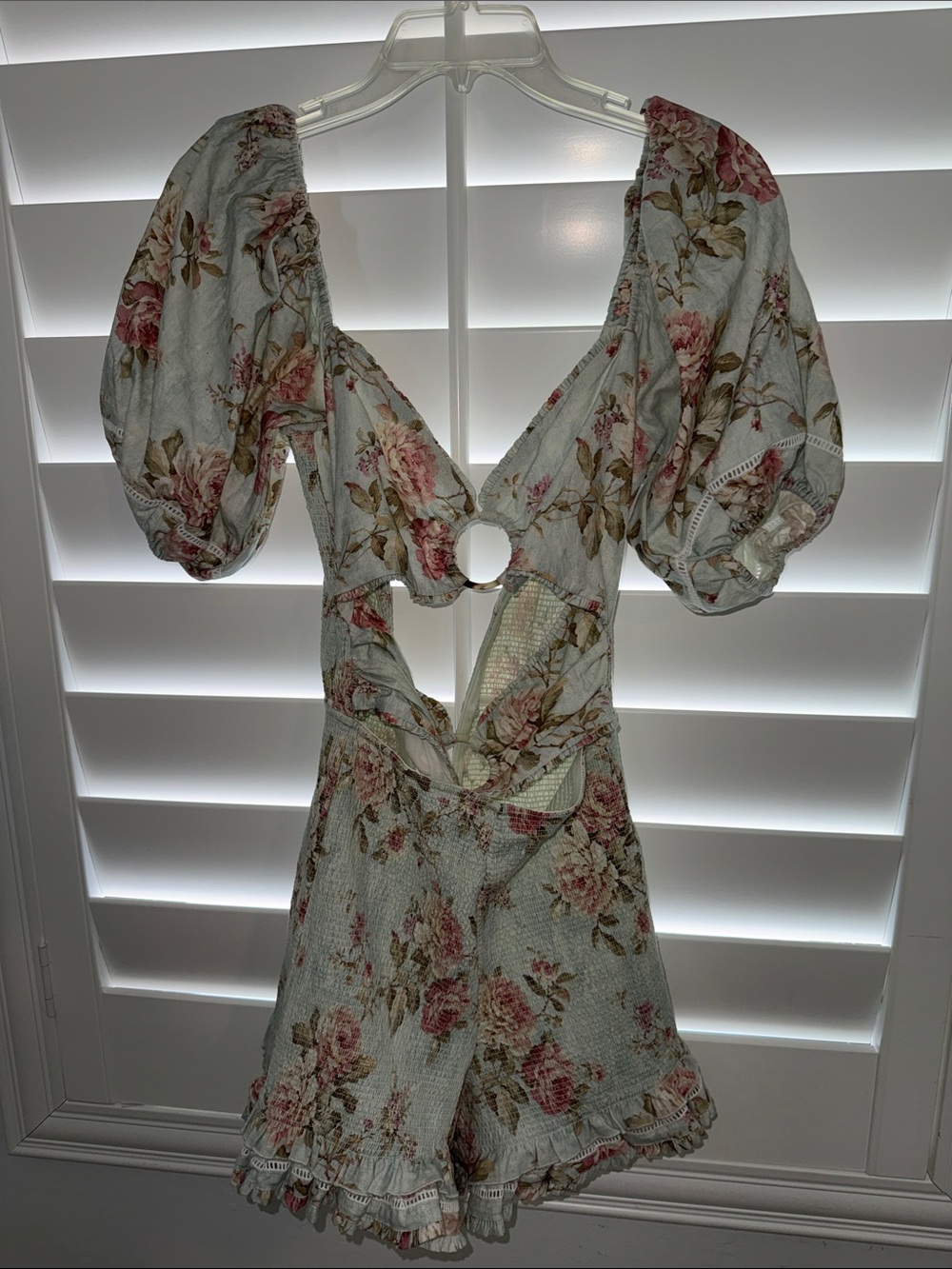 V. Chapman One-Shoulder Floral Mini Romper in Cream and Pink